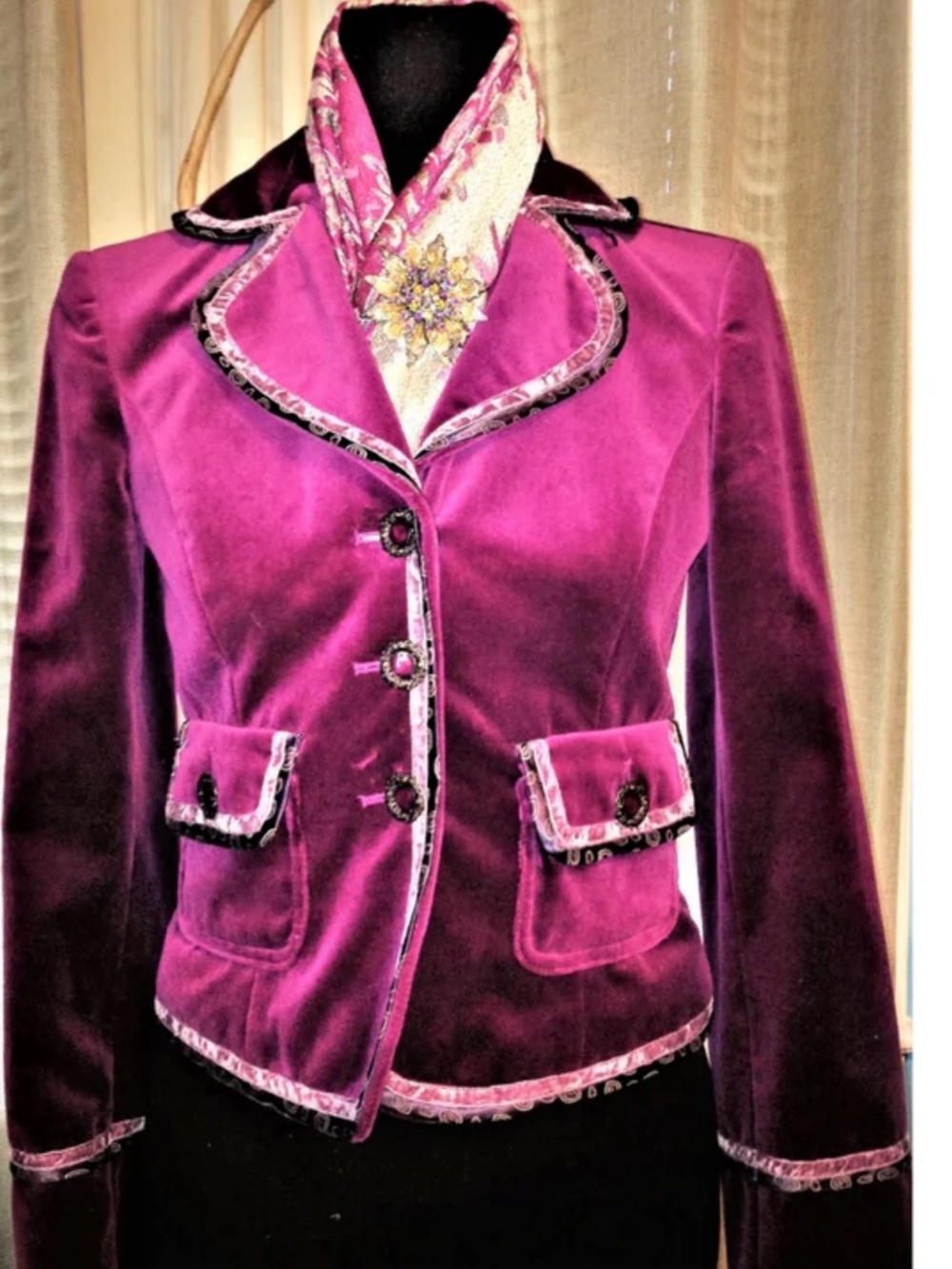 Cynthia Steffe Women's Velvet Blazer Jacket - Picture 3 of 11